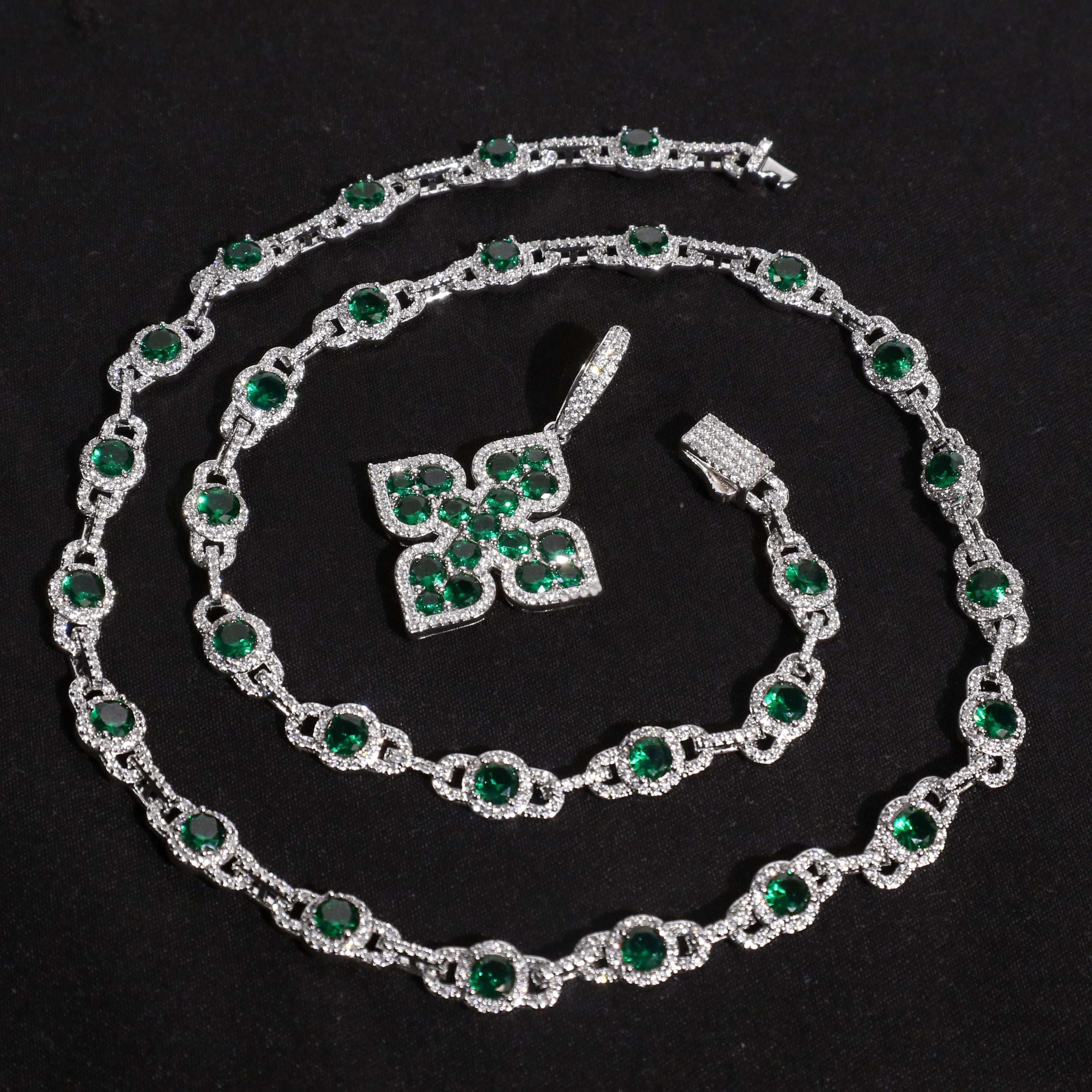 Emerald Chainlink